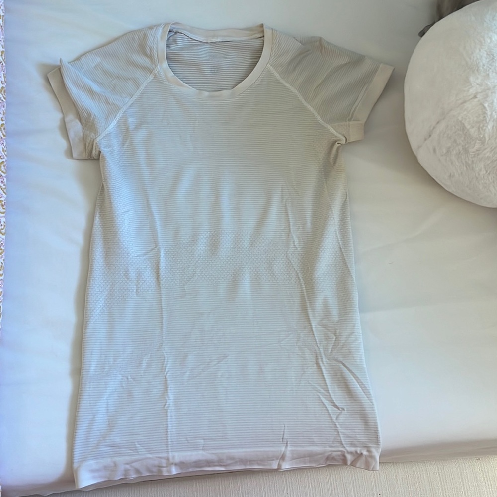 White Lululemon shirt size 6
